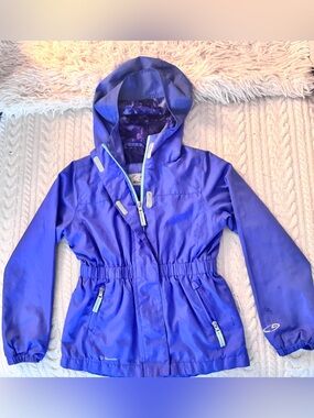 Children’s light jacket with hood